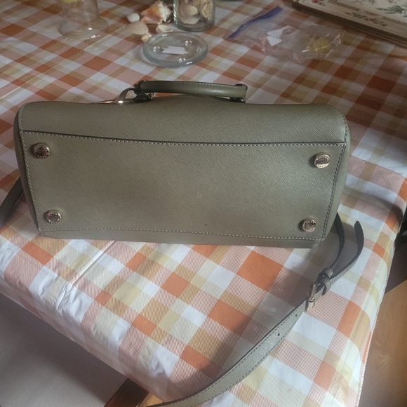 Green Michael kors purse - Picture 5 of 7